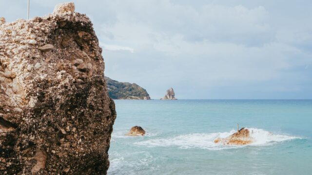 Kadınlar Denizi Plajı (Ladies Beach): Kuşadası’nın En Ünlü Plajı