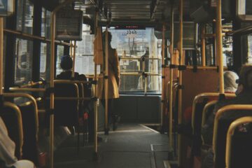 Kuşadası Otogarı (Otobüs Terminali): Ulaşım, Seferler ve Merkeze Geçiş